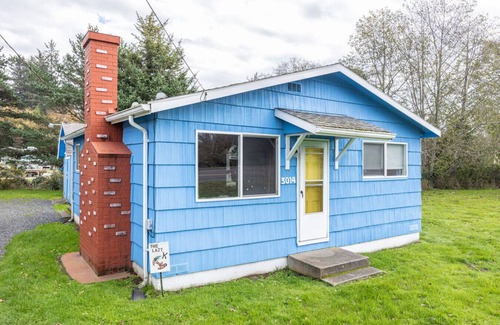 Seaview House | Lazy K Cabin-Pet Friendly and close to the beach