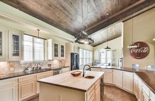 Cypress House | Lazy River Retreat