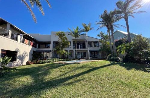 Jeffreys Bay House | Lazydaze Super and Tubes