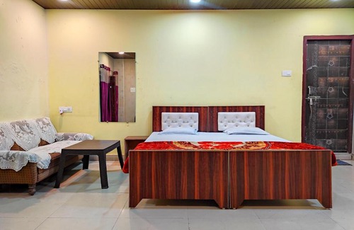Faizabad Hotel | LD Guest House, Ayodhya