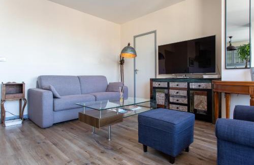 Puteaux Apartment | Le « 24th » on Blum Square