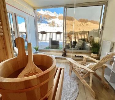 Reallon Hotel | Le Balcon des Ecrins