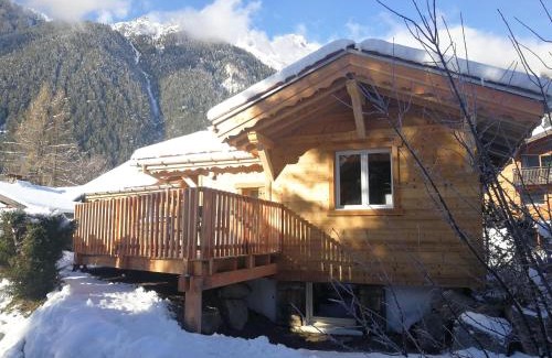 Les Praz-de-Chamonix Ski Chalet | Le Bivouac