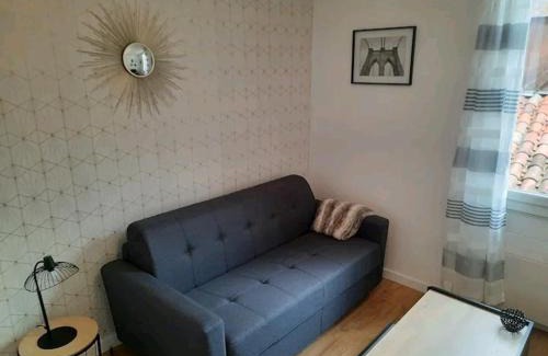 Le Busca Apartment | Le Black and White cosy studio Toulouse centre