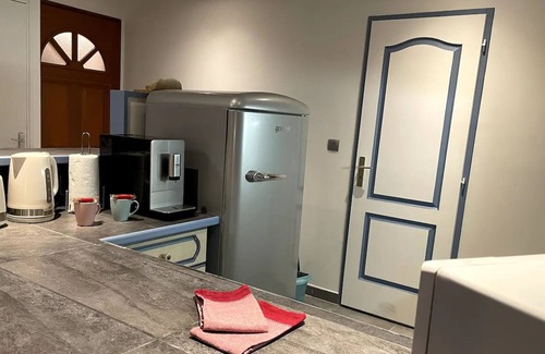 Vierzon Apartment | Le Bleu Calme - Vierzon - Wifi et Parking Inclus