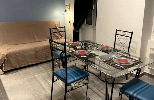 Vierzon Apartment | Le Bleu Calme - Vierzon - Wifi et Parking Inclus