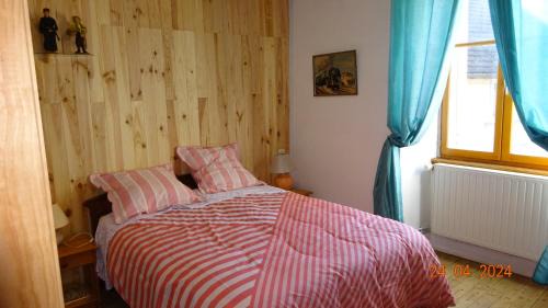 Chenecey-Buillon Apartment | Le Bord de Loue