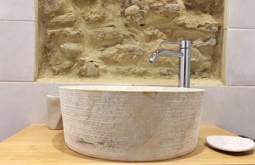 Montescudaio House | Le Camere Del Borgo