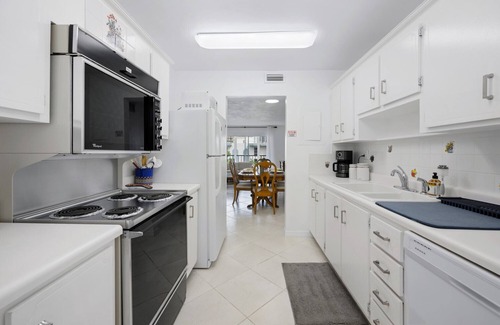 Sunny Isles Beach Condo | LE CARTIER 517