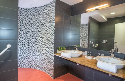 Bellerive-sur-Allier Hotel | Le Château du Bost