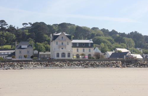 Plougasnou Apartment | Le Château de Sable