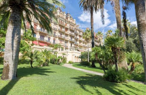 Cannes Apartment | Le Château Vallombrosa by Halldis