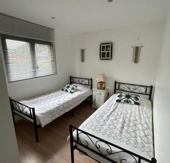 Plobannalec-Lesconil Ski Chalet | Le Chalet de Kervignon