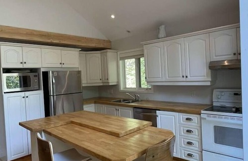 Memphremagog Regional County Municipality Ski Chalet | Le Chalet de la Baie- Magog