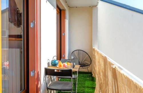 Thorigny-sur-Marne Apartment | Le Chalet - GARE 3 min - PARIS 20 min - DISNEY 25 min - Lumineux & Chaleureux - Free WIFI