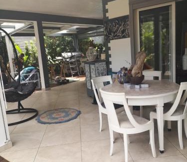 Manapany-les-Bains Bed & Breakfast | Le Chandelier