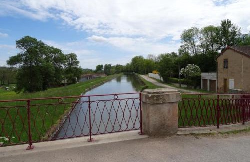 Briennon Apartment | Le Chantemerle climatisé