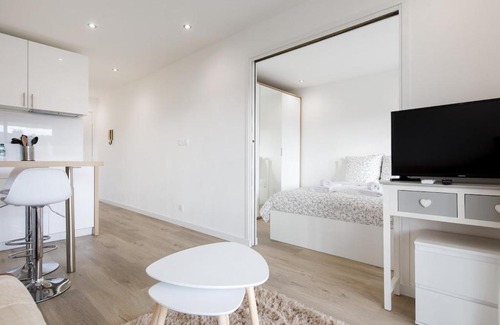 Cannes City Centre Apartment | Le Chataigner - Center - Parking - Clim - Wifi