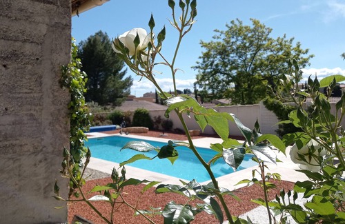 Rasteau House | Le Clos des EVIGNEAUX 84110 RASTEAU Holiday Home 4 people 3 Bedrooms
