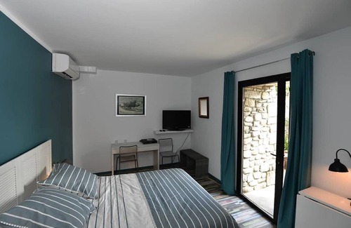 Ribaute-les-Tavernes Bed & Breakfast | LE CLOS DES 2J BY AGNES - 2 guest rooms