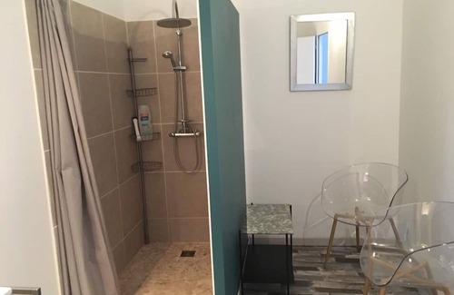 Ribaute-les-Tavernes Bed & Breakfast | LE CLOS DES 2J BY AGNES - 2 guest rooms