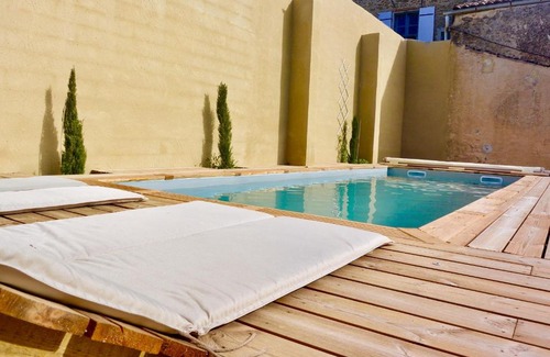 Rochegude House | Le Clos de l'Apparent