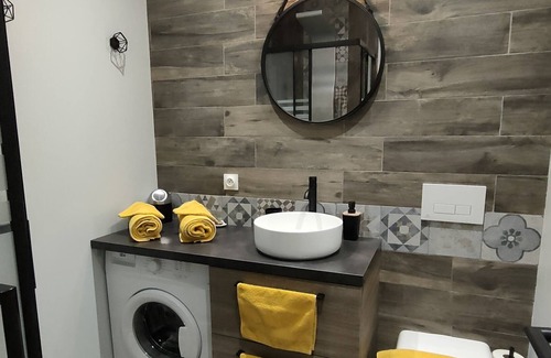 Chinon Apartment | Le clos du paradis, downtown studio