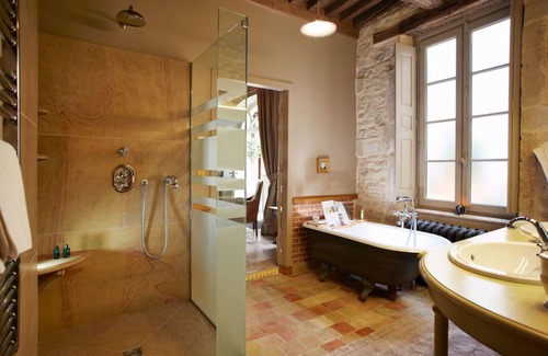 Beaune City Centre Bed & Breakfast | Le Clos Sainte Marguerite