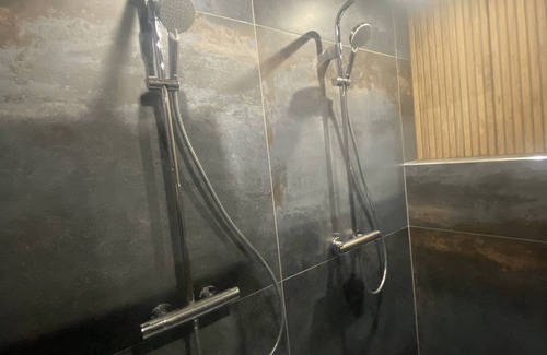 Port-sur-Saone Apartment | Le Cocon Doré Love Room Balnéothérapie