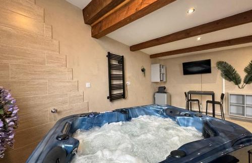 Lunel Hotel | Le Cocon SPA lune de miel