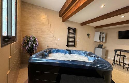 Lunel Hotel | Le Cocon SPA lune de miel
