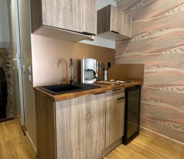 Le Bourg-d'Oisans Apartment | Le Col Getaway Virage 1