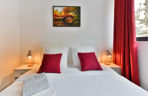 Cannes Old Town Apartment | Le Coquillage - 200 mètres de la Plage