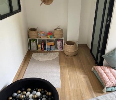 Meze Apartment | Le Corail