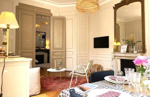 Quartier Vieux Marche-Cathedrale Apartment | Le Crosne - Parking - Prestige - Calm