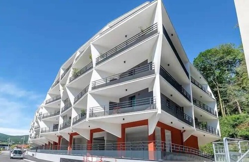 Aix-les-Bains Apartment | Le Dolce: lake, beach, parking