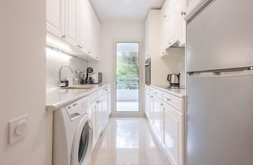 Cannes City Centre Apartment | Le Dolce Vita