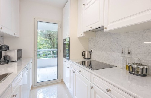Cannes City Centre Apartment | Le Dolce Vita