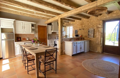 Sainte-Foy-de-Longas Cottage | Le Domaine de Camberoux La Petite Longère