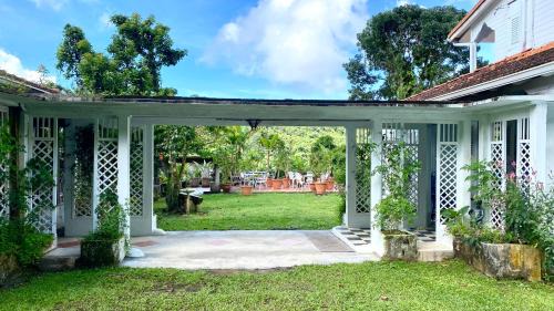 Fort-de-France Villa | le Domaine de la Trace plongez dans le XIXe siècle
