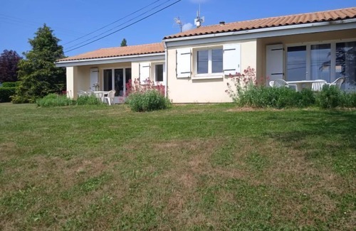 Prailles House | Le Domaine du Lambon by Interhome