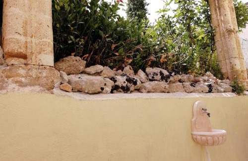 Alezio House | Le due colonne