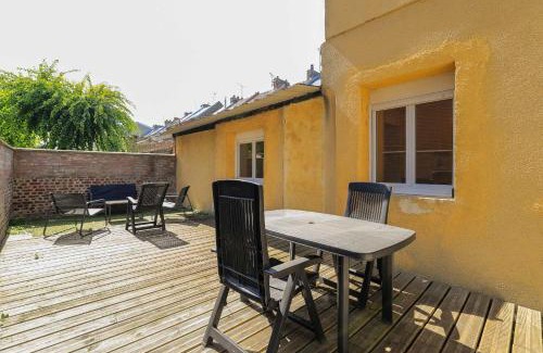 Amiens Apartment | Le Faubourg - Terrasse Centre Equipee