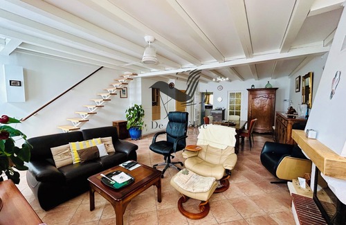 Rochefort House | Le Ferney - Close to downtown and the spa