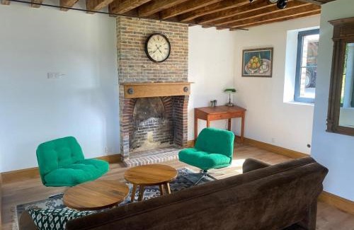 Rueil-la-Gadeliere House | Le fournil