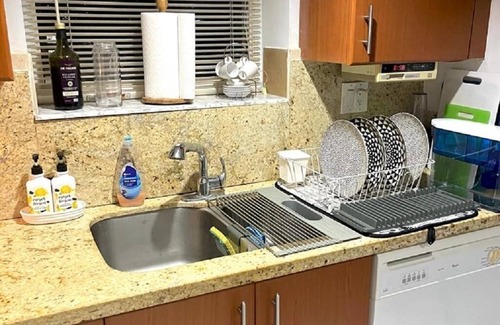 Sunny Isles Beach Condo | Le Frontenac Apt 610. 3 min. away from the Beach! Located in Sunny Isles Beach