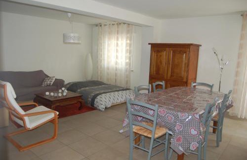 Obersaasheim House | Le gîte à l'ombre du tilleul