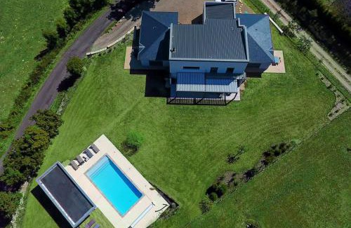 Gabriac Villa | Le Gîte City Haut de gamme, Jardin, Piscine