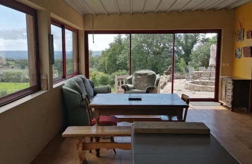 Saint-Silvain-sous-Toulx House | Le gîte du monteil