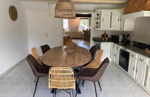 Hargnies House | Le gîte de l’arbre